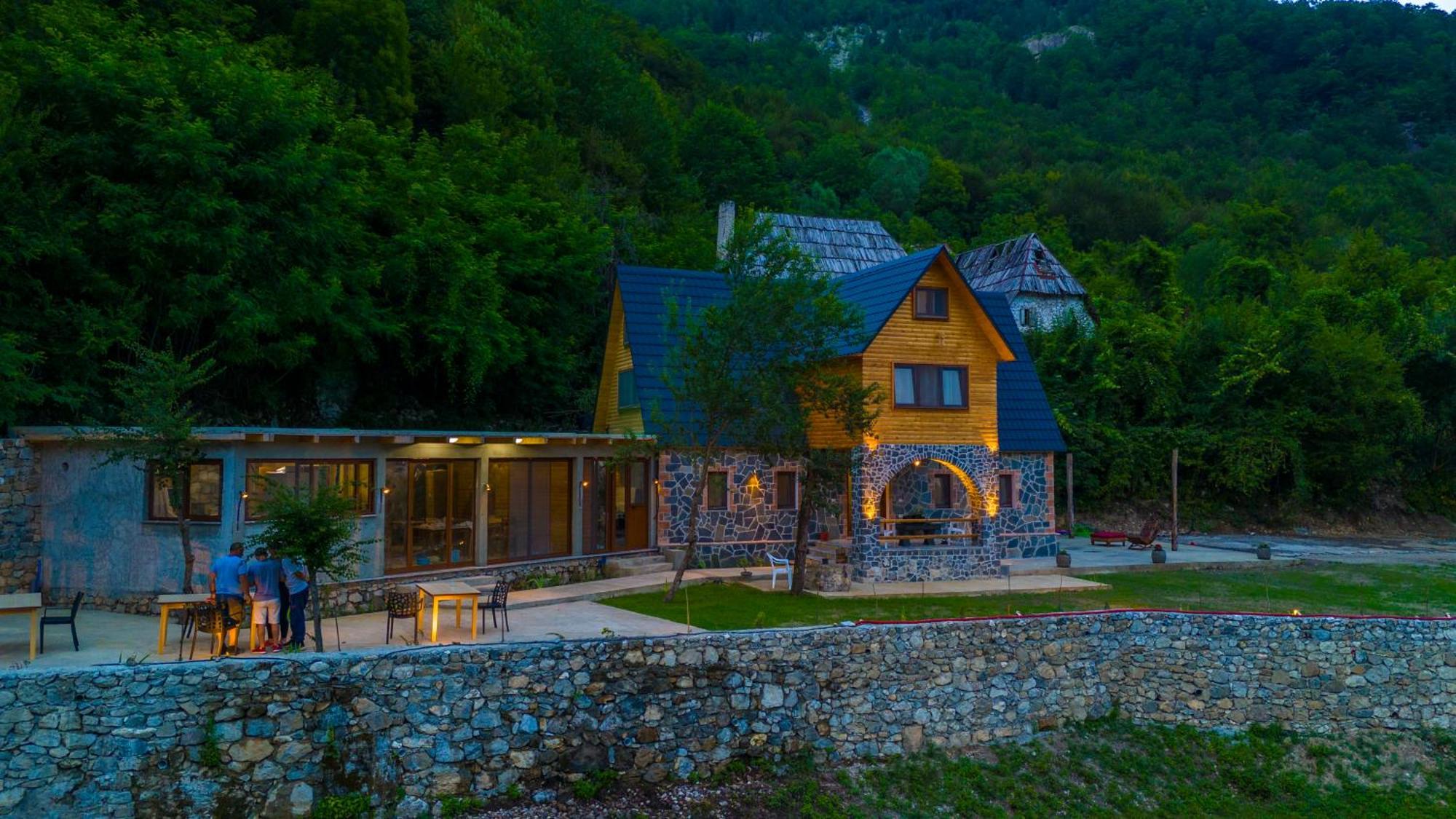 Villa Prela泰斯 外观 照片